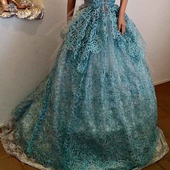 SAMPLE GOWN - "AMALI" Turquoise & Silver Medieval Goddess Wedding Ballgown Set - Picture 2 of 14